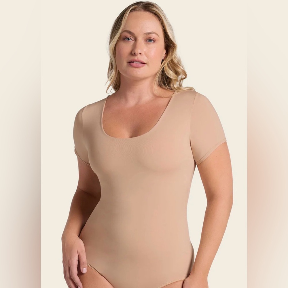 Leonisa Short Sleeve Round Neck Shaper Bodysuit